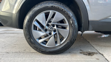 Nissan Qashqai 1.3 DiG-T MH Acenta Premium 5dr Petrol Hatchback